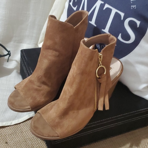 Wedges - Picture 3 of 7